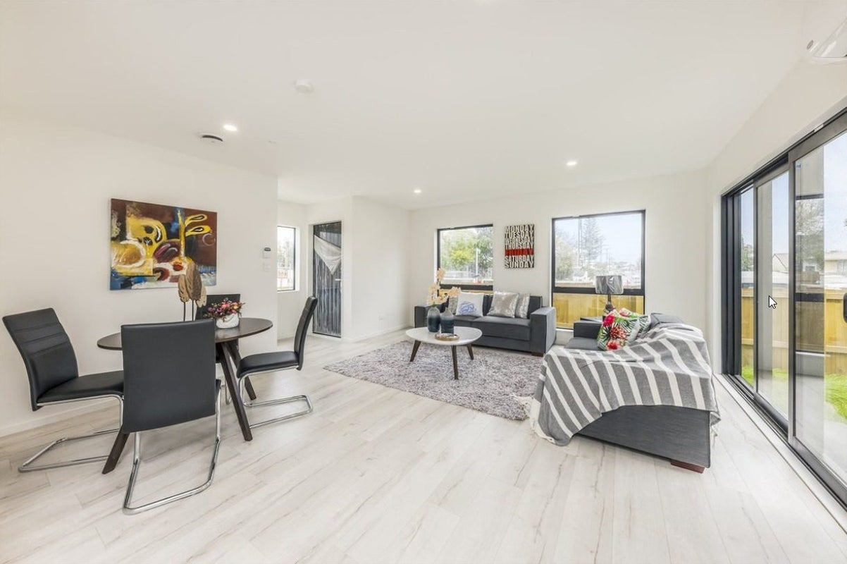 141A Russell Road, Manurewa, Auckland - Carousel 2