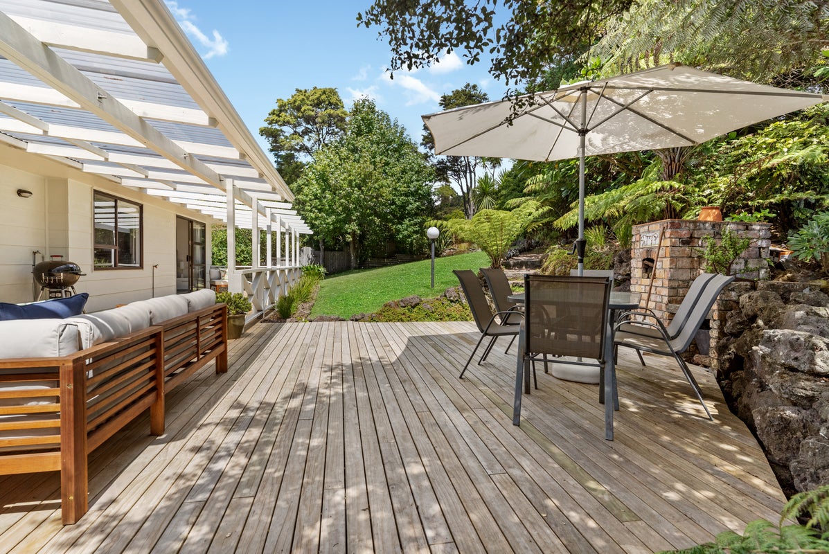 25 Annison Avenue, Glen Eden, Auckland - Carousel 1