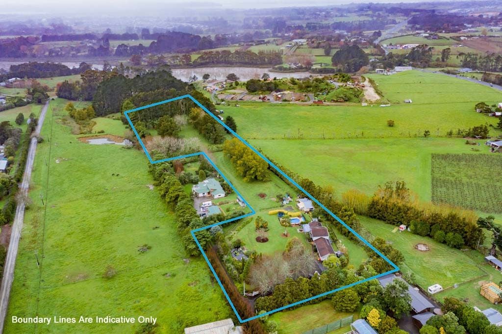 1403 Coatesville-Riverhead Highway, Kumeu - Carousel 26