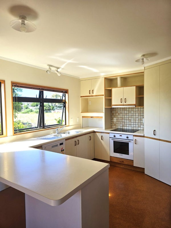 58 Welcome Bay Road, Welcome Bay, Tauranga - Carousel 2
