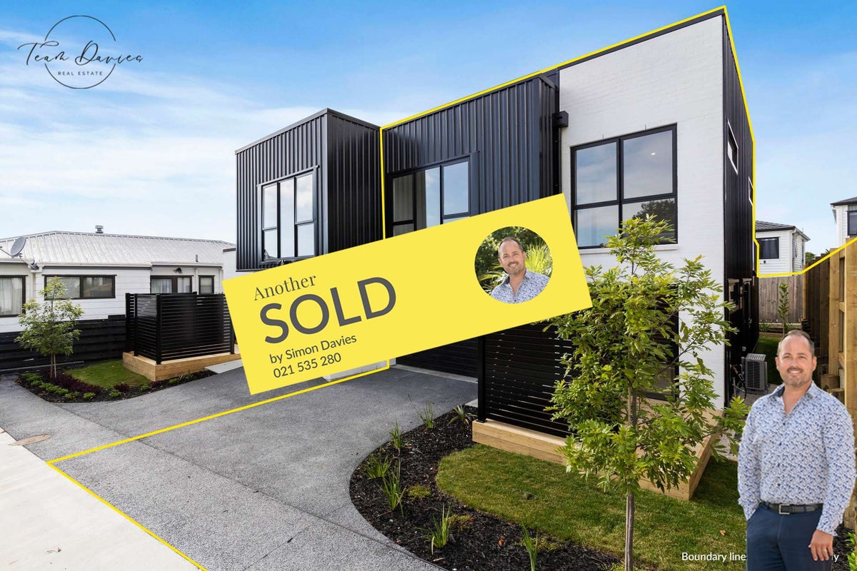 22C Borrowdace Avenue, Botany Downs, Auckland - Carousel 1