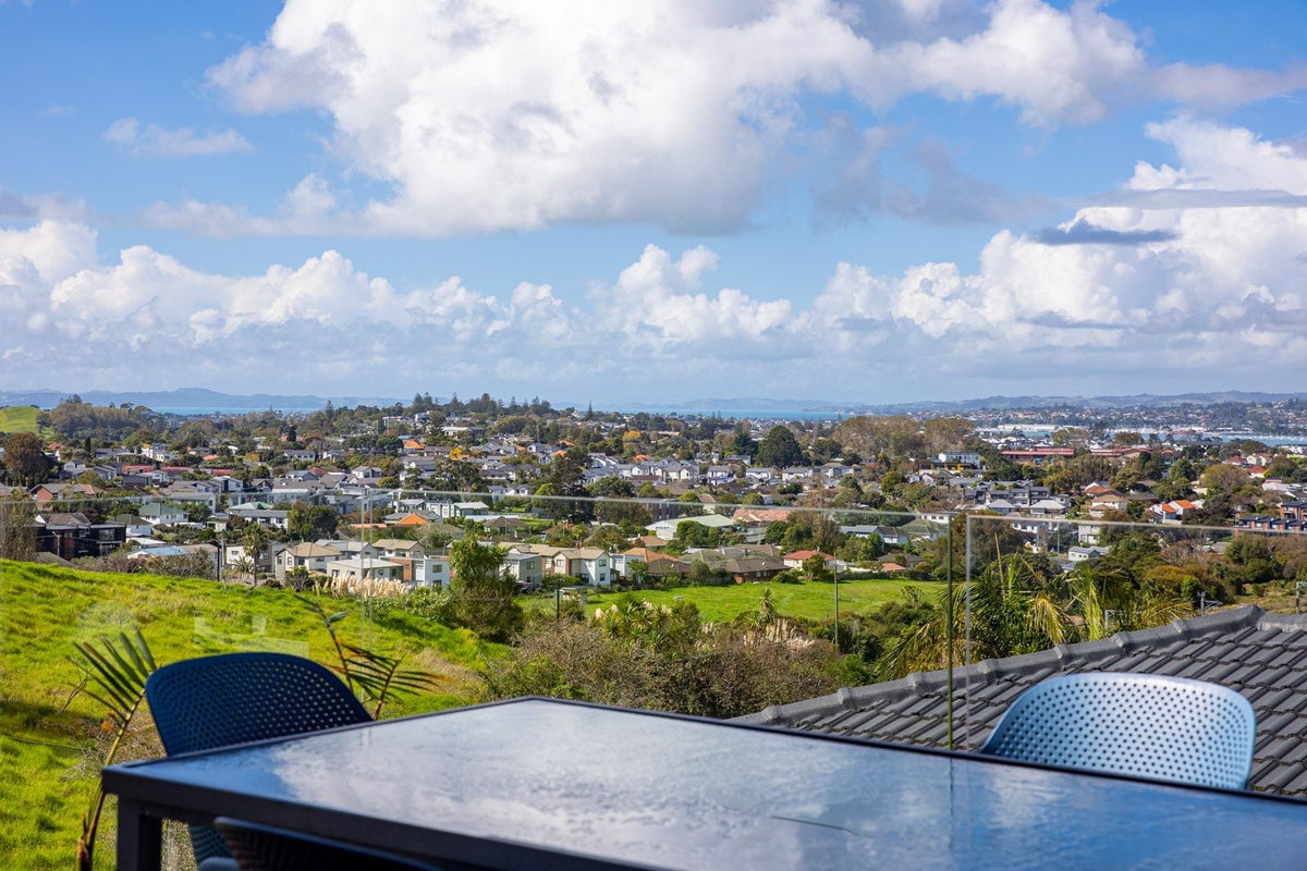 6 Felton Mathew Avenue, Saint Johns, Auckland - Carousel 2