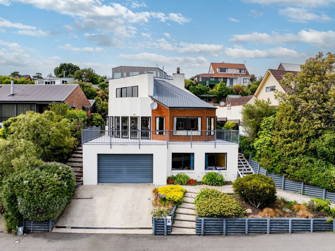 134 Doon Street, Waverley, Dunedin - Carousel 1
