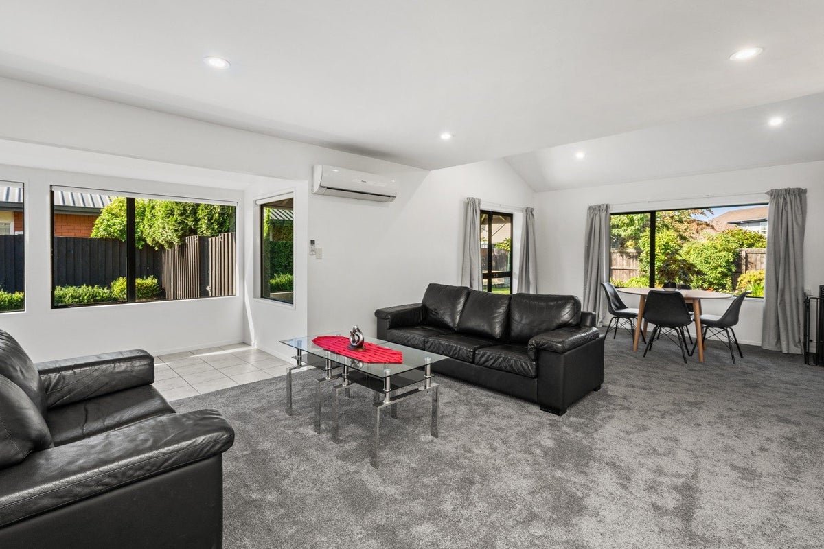 15 Westlake Drive, Halswell, Christchurch - Carousel 2
