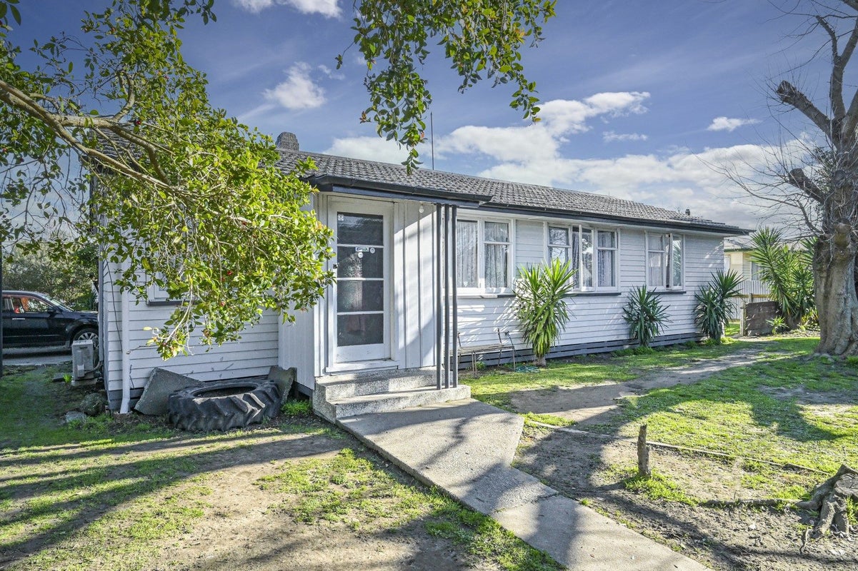 800 Kiwi Street, Camberley, Hastings - Carousel 1