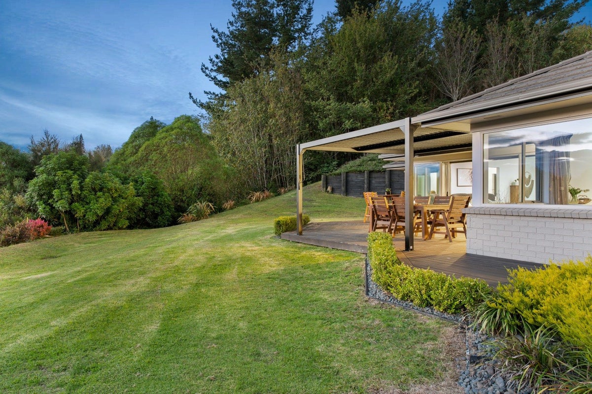 38B Pengary Lane, Pyes Pa, Tauranga - Carousel 1