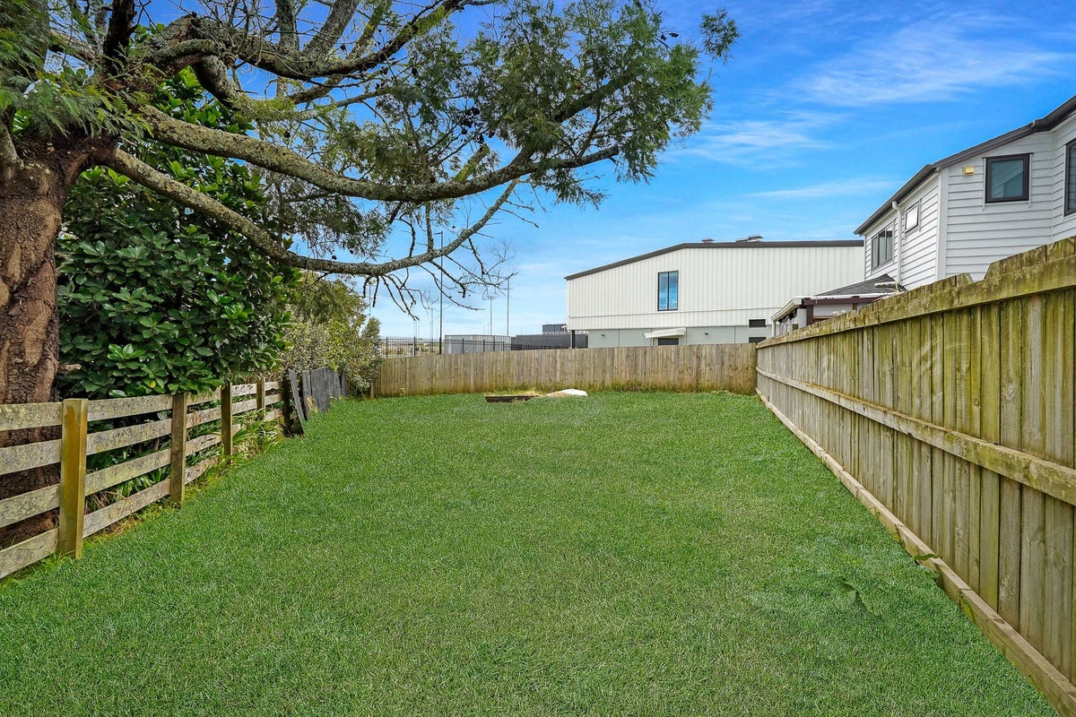 1/17 Browns Road, Manurewa, Manukau City, Auckland - Carousel 2