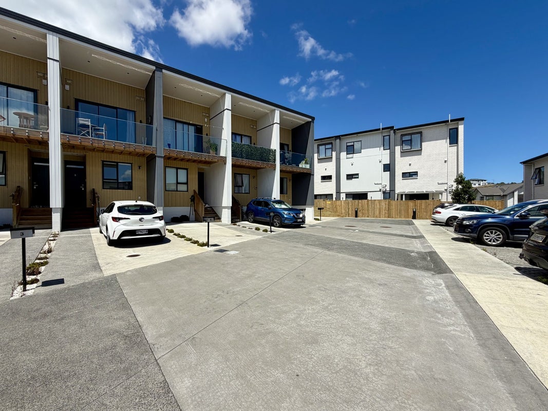 5 Arura Place, Massey, Auckland - Carousel 10