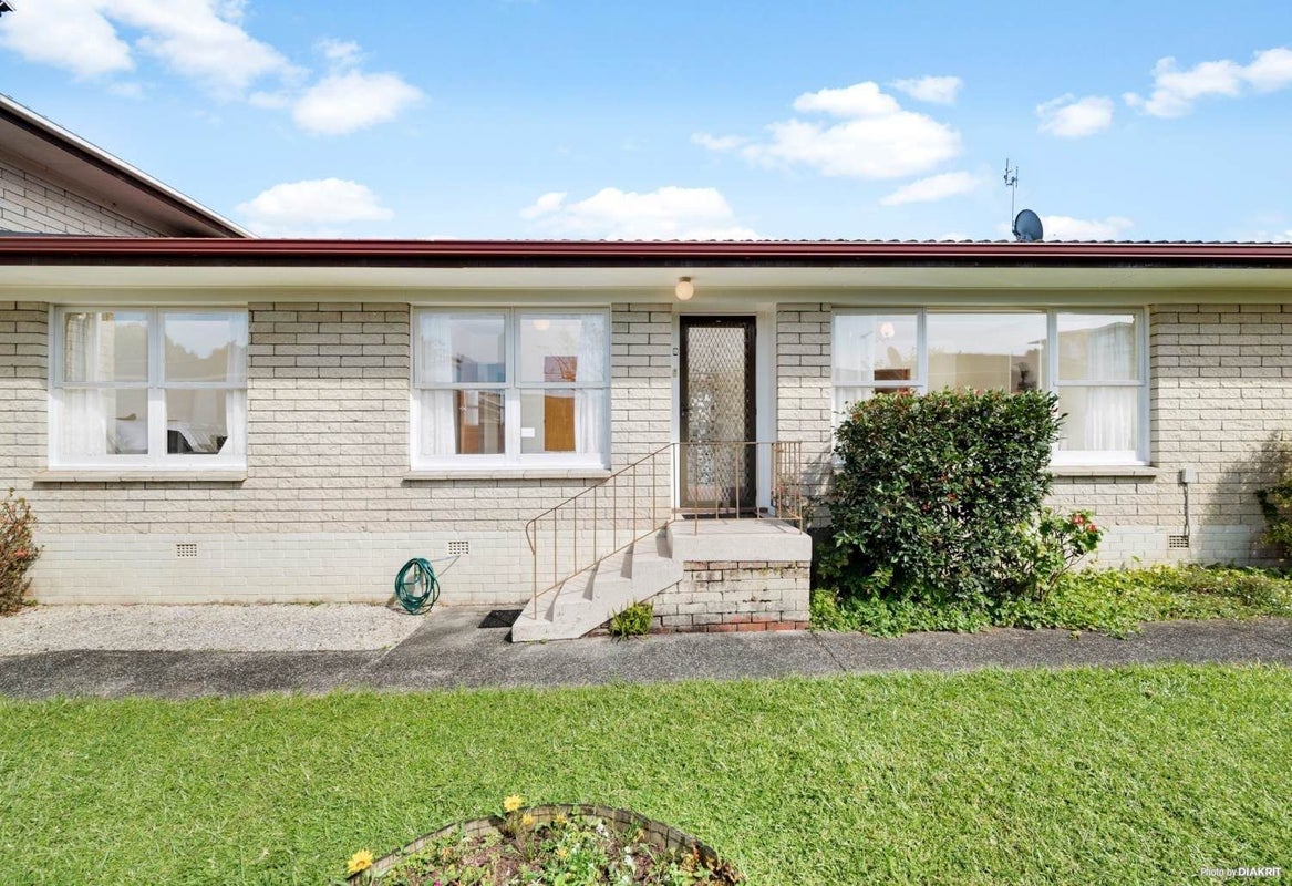 2/18 Wolsley Avenue, Milford, Auckland - Carousel 2
