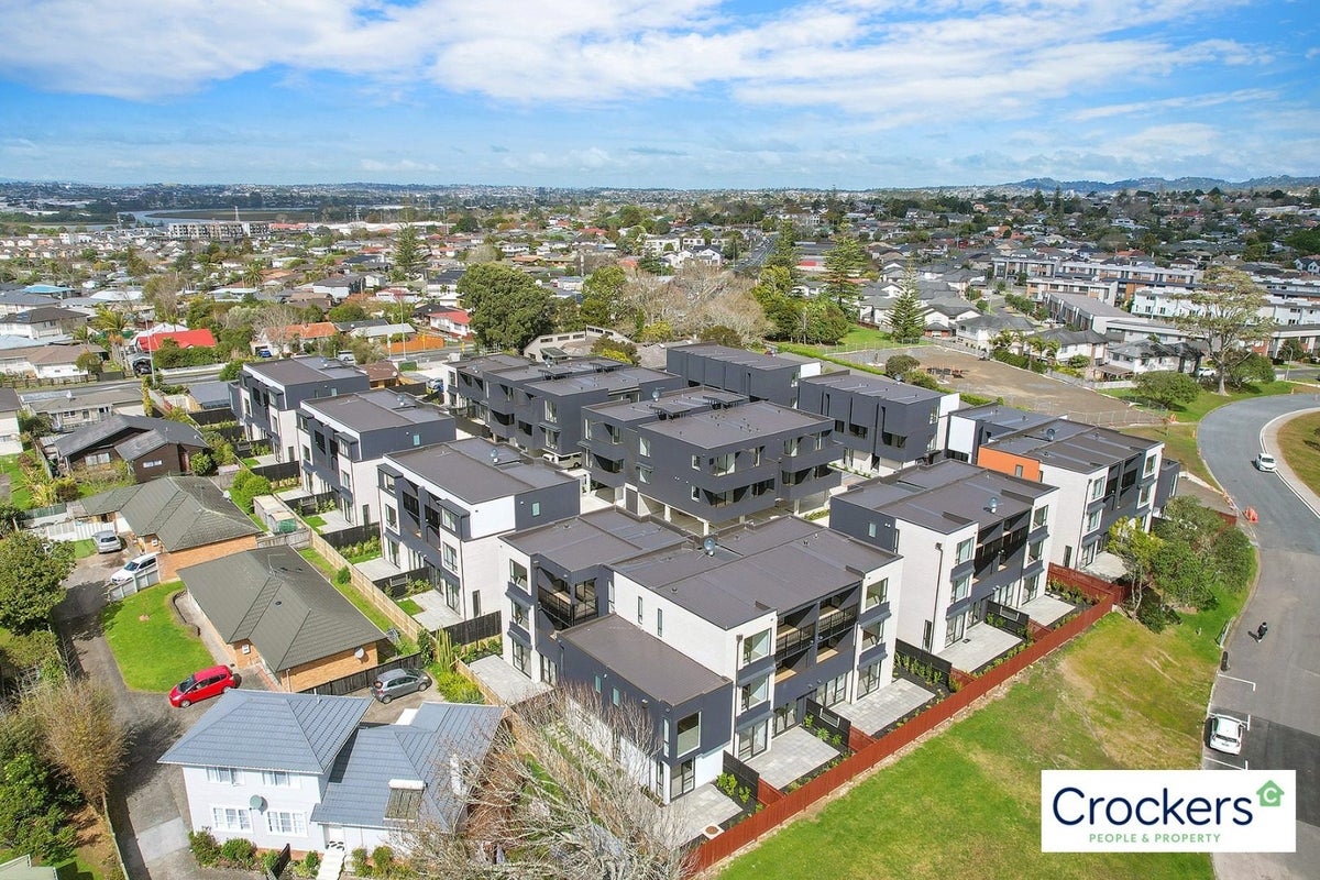 6/14 Treasure Lane, TE ATATU SOUTH, AUCKLAND - Carousel 16