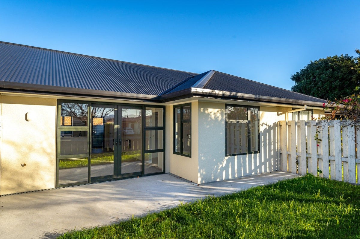 11 Pitchill Street, Mayfield, Blenheim - Carousel 1