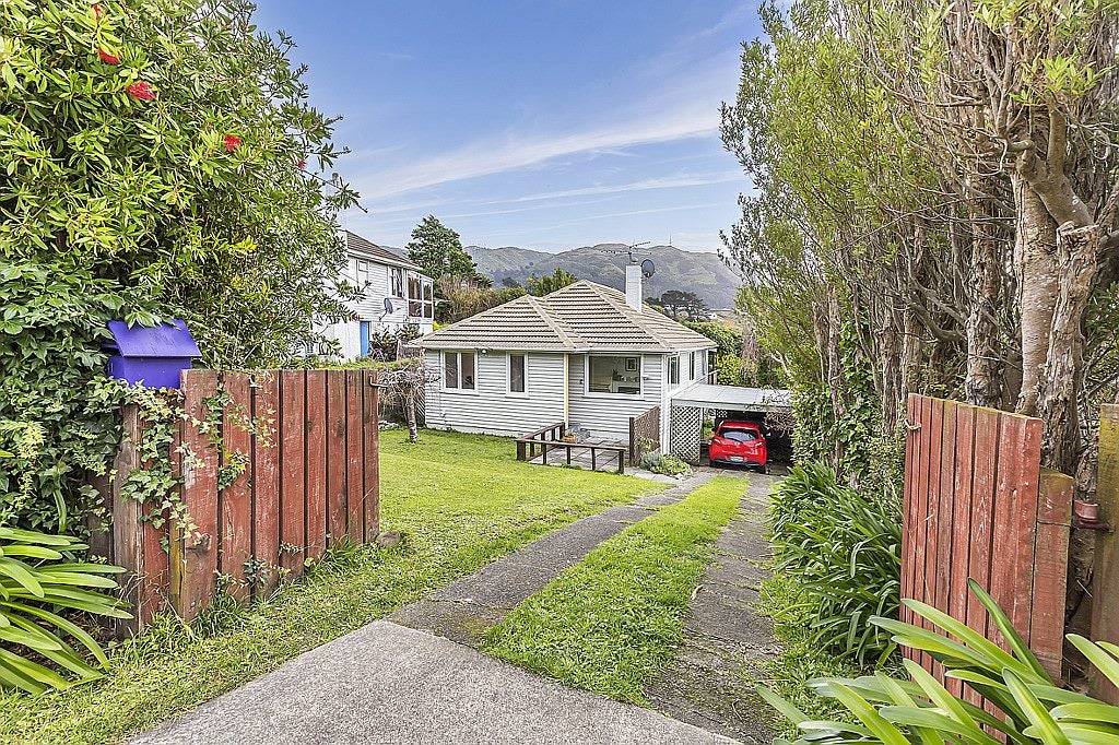 61 Bell Street, Tawa, Wellington - Carousel 20