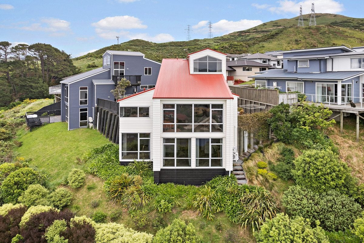 65 Erlestoke Crescent, Churton Park, Wellington - Carousel 2