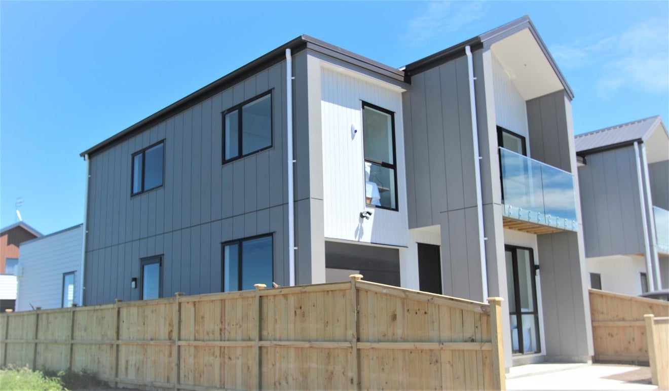 13 Taiaha Street, Ardmore, Auckland - Carousel 2
