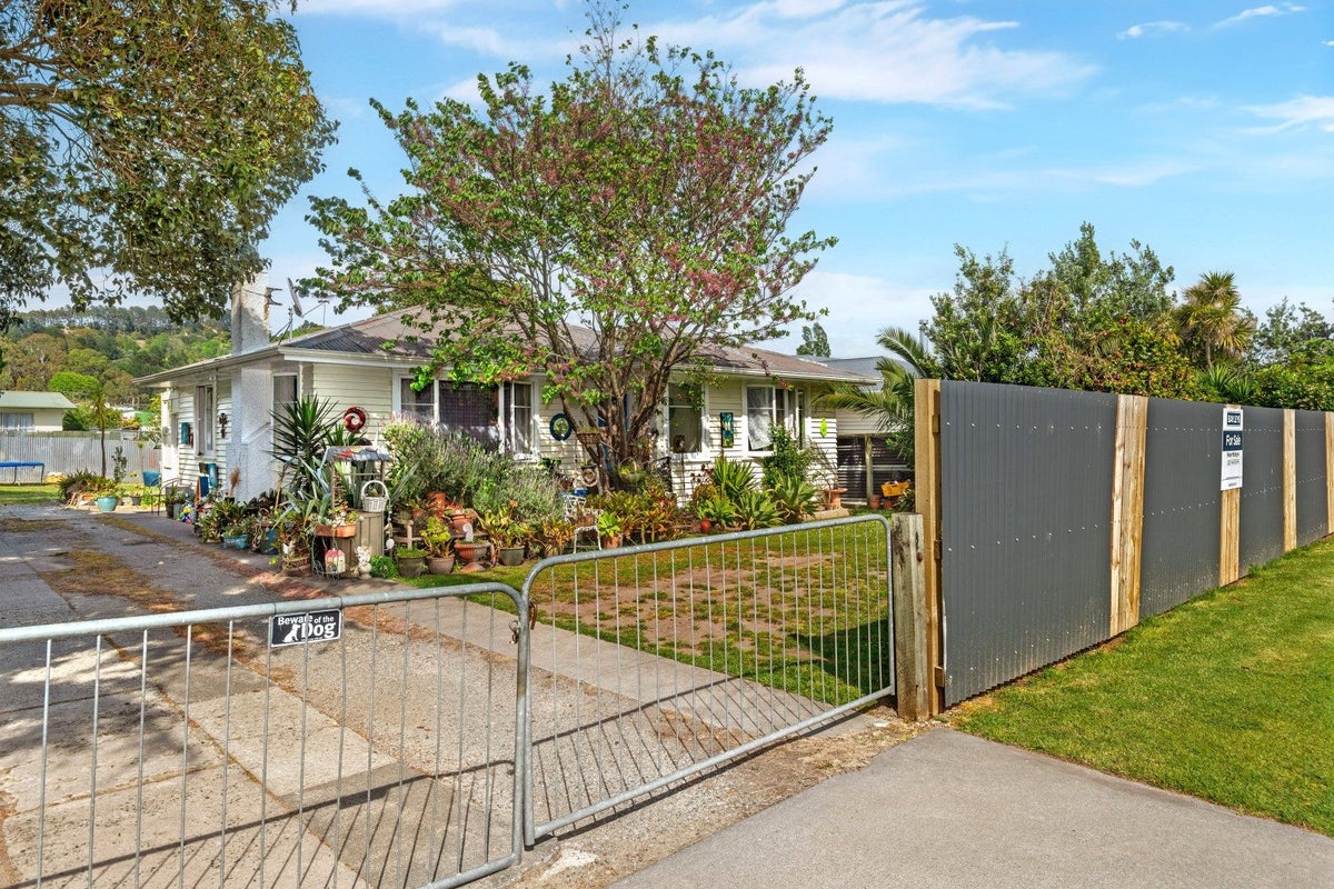 507 Wainui Road, Kaiti, Gisborne - Carousel 1