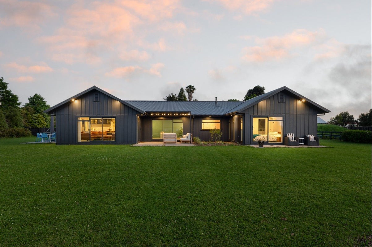 38 Devine Road, Tamahere, Hamilton - Carousel 1