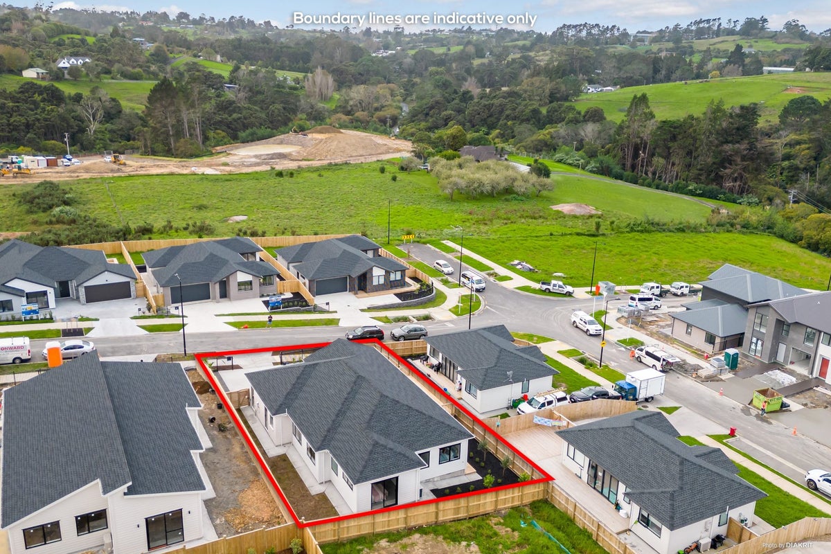 19 Kauri Gum Rise, Swanson, Auckland - Carousel 29