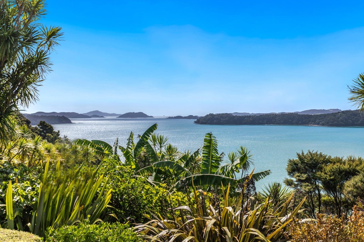 43B Bentzen Drive, Parekura Bay, Hikurangi - Carousel 2