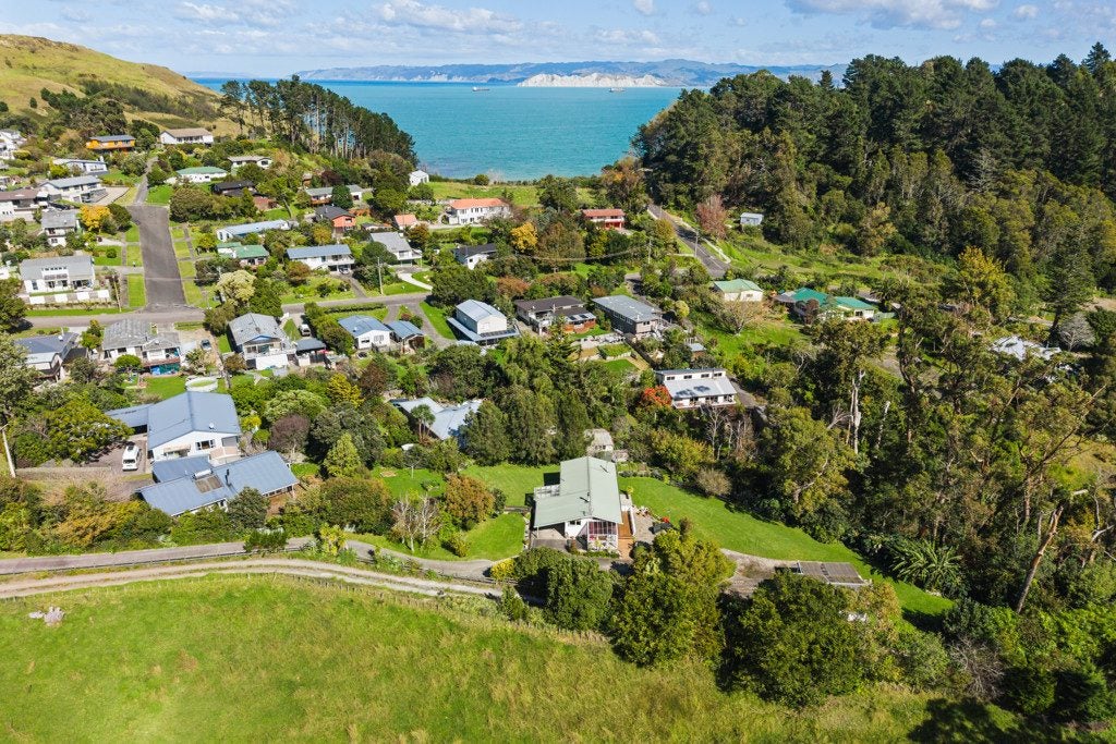 36 Wallis Road, Kaiti, Gisborne - Carousel 1