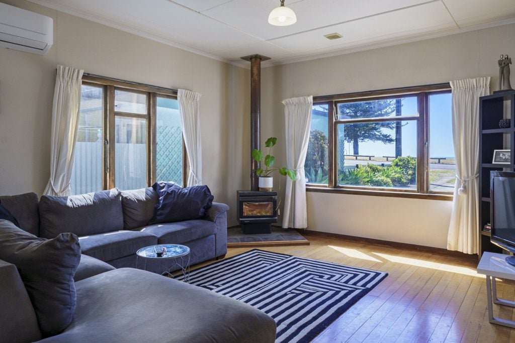 7 Ferguson Avenue, Westshore, Napier - Carousel 2