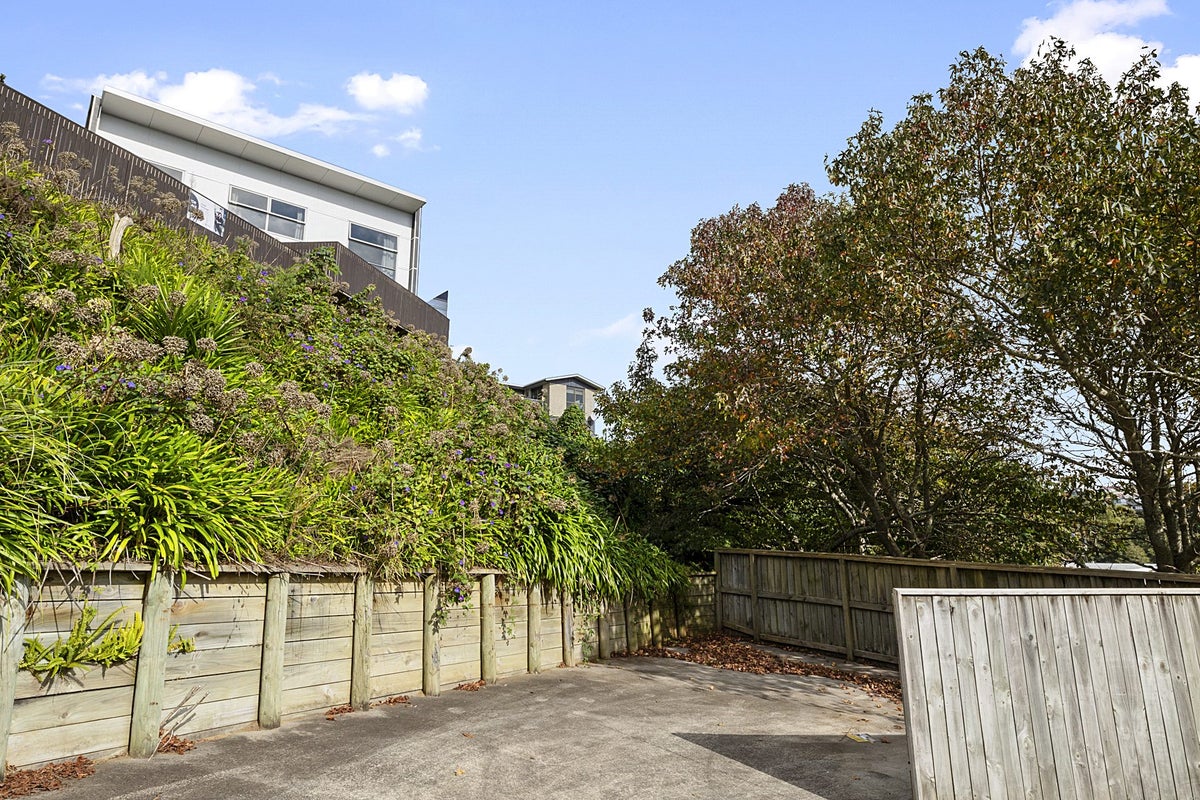 459 Devon Street West, Lynmouth, New Plymouth - Carousel 17