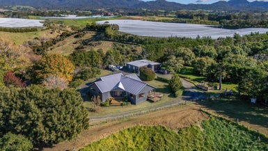 30 Pine Ridge Lane, Aongatete, Katikati - Carousel 1