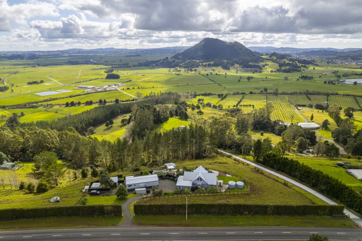 422 Apotu Road, Kamo - Carousel 47