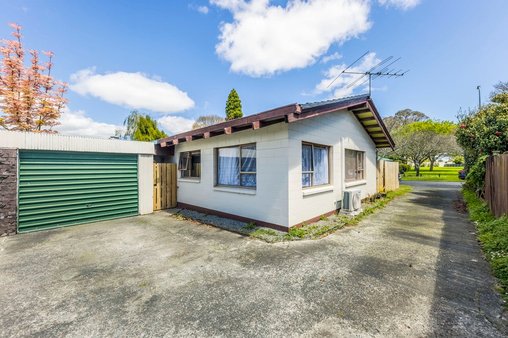 20A Kindergarten Drive, Conifer Grove, Takanini - Carousel 1