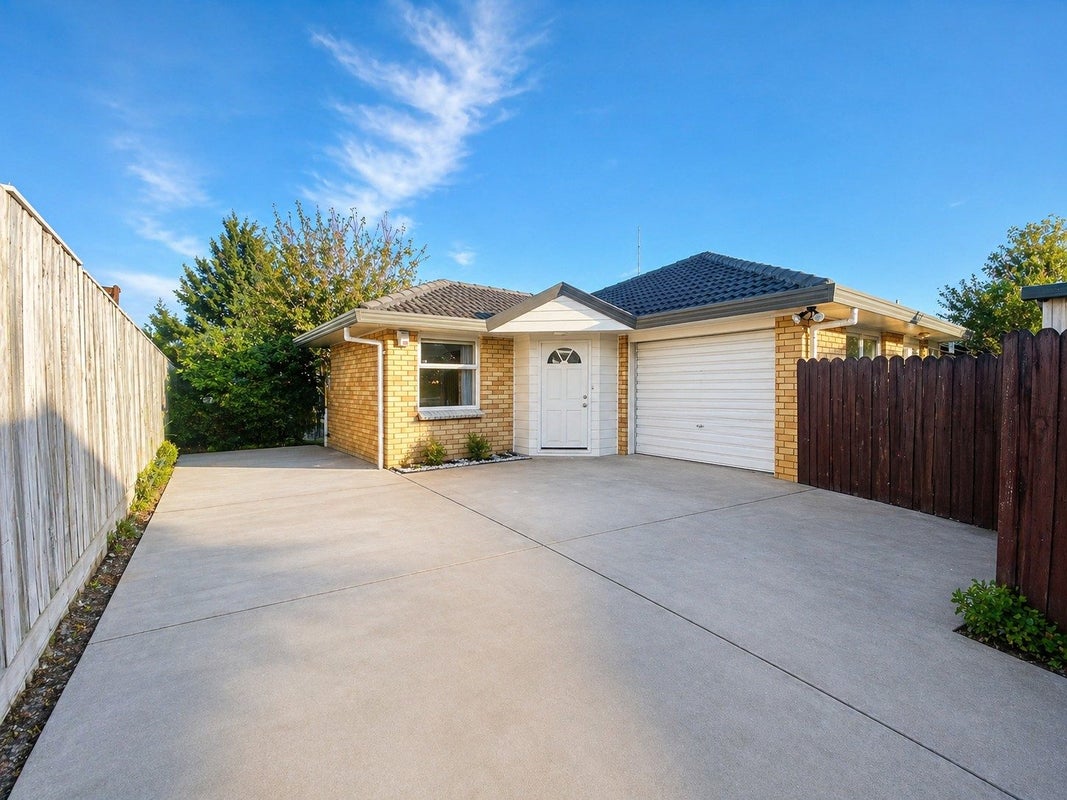 2/51 East Street, Papakura, Auckland - Carousel 1