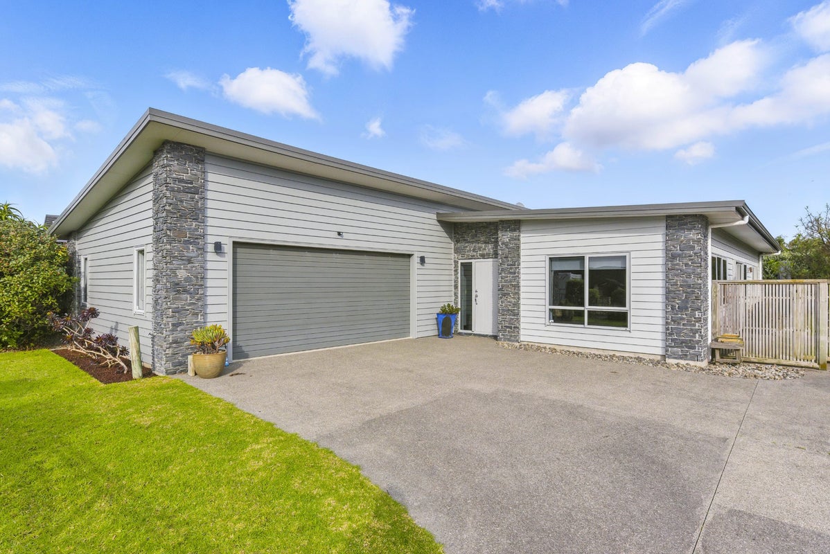 48 Kotuku Drive, Paraparaumu Beach, Paraparaumu - Carousel 2