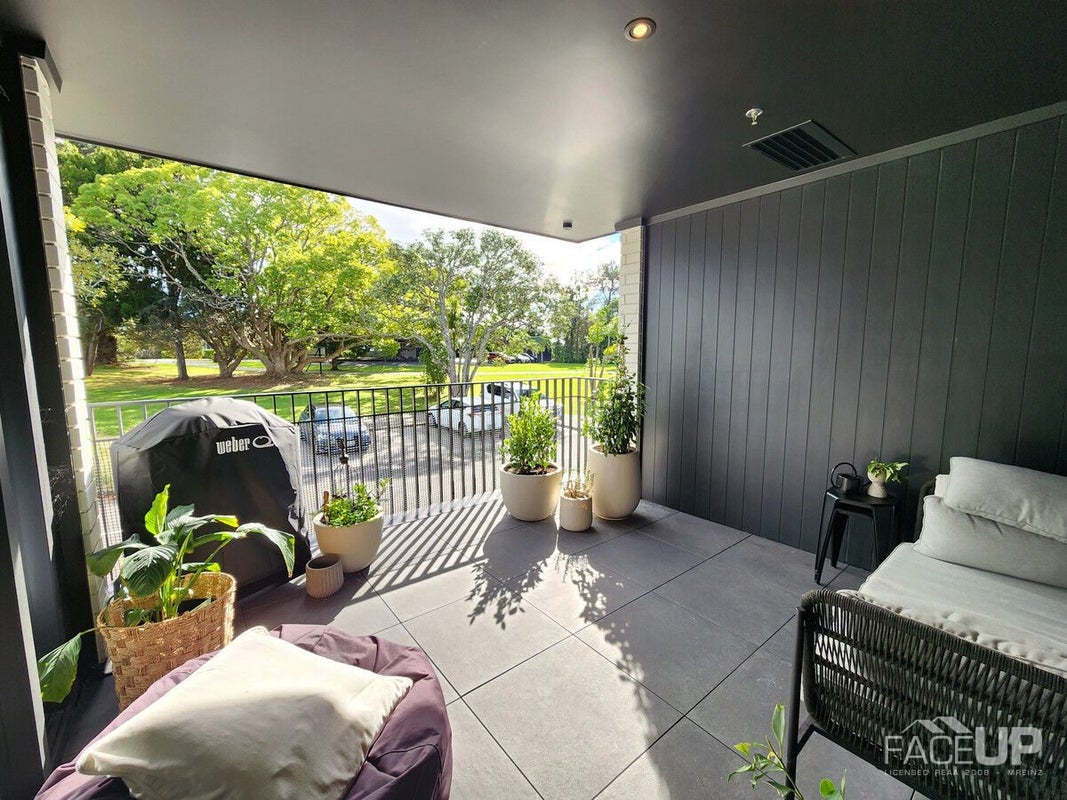 2/194 Buckley Avenue, Hobsonville, Auckland - Carousel 2