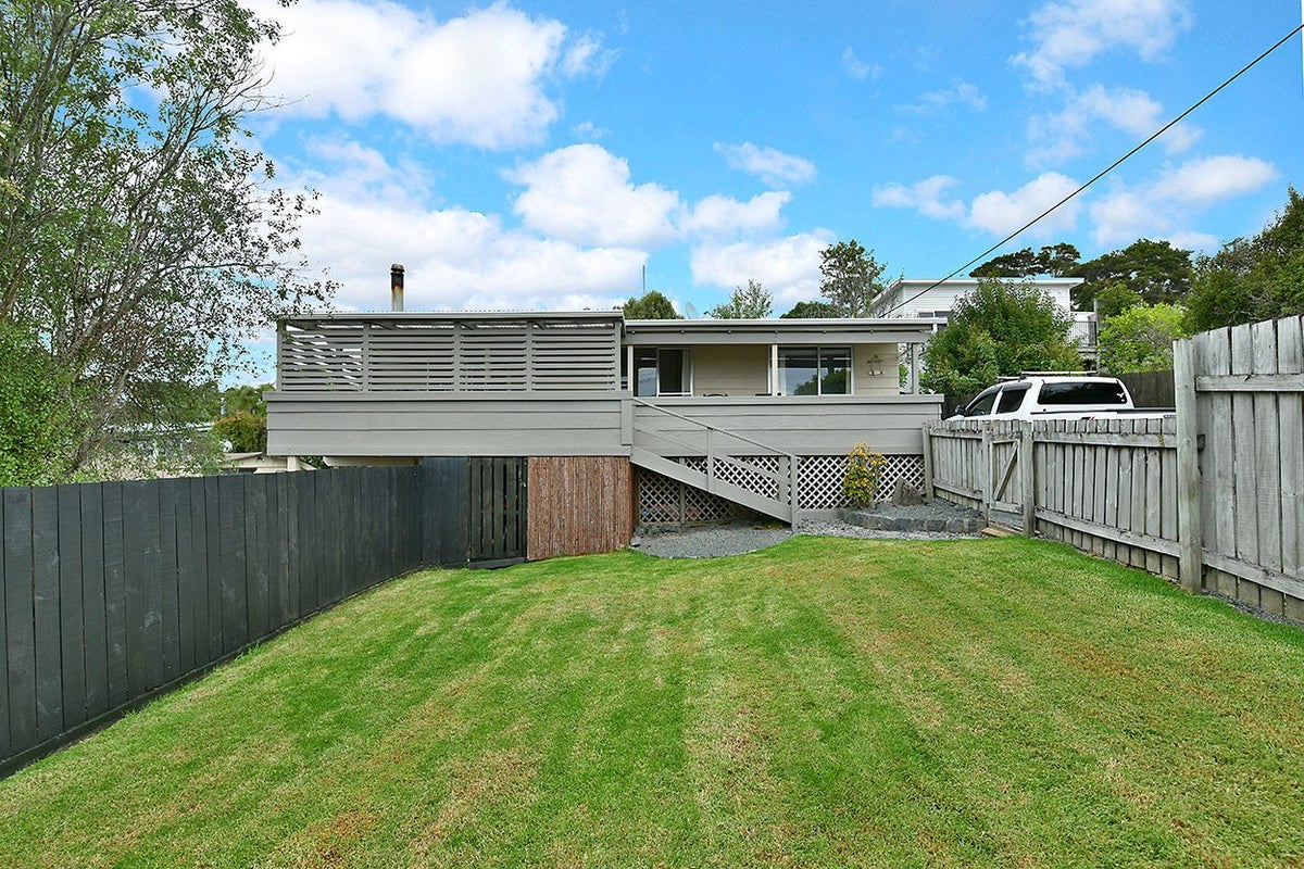 9A Waiora Road, Stanmore Bay, Whangaparaoa - Carousel 2