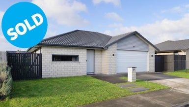 21 Briannarose Drive, Fitzroy, Hamilton - Carousel 1