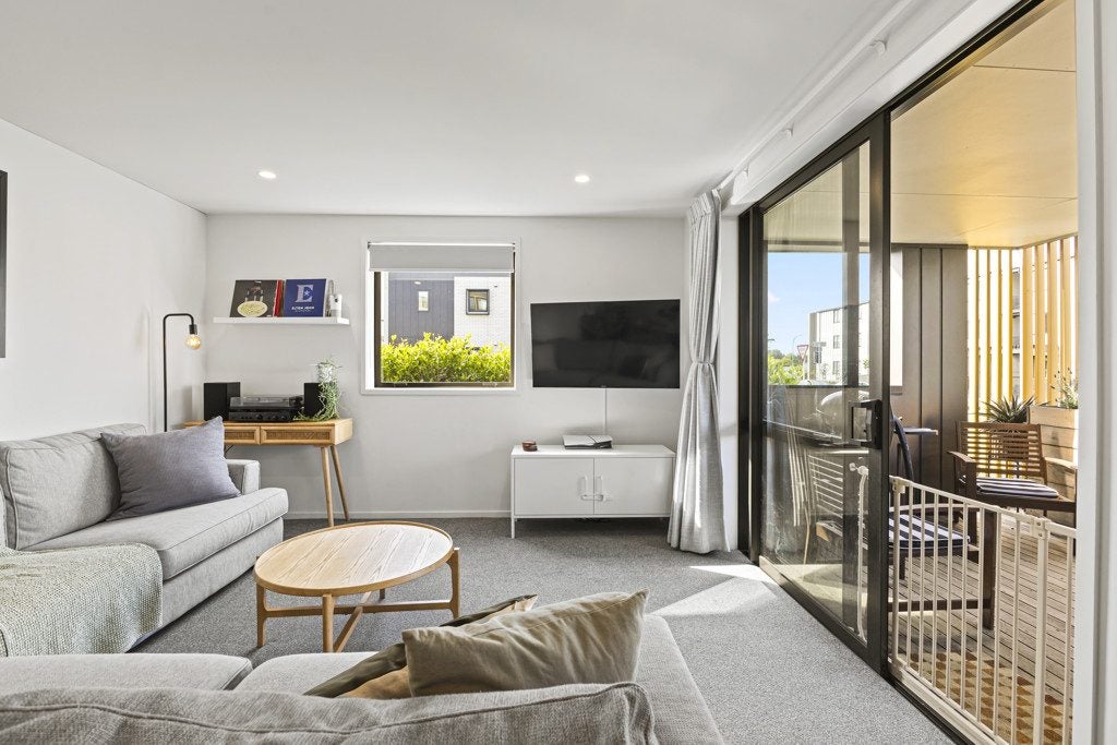 1/45 Cessna Crescent, Mangere, Auckland - Carousel 2