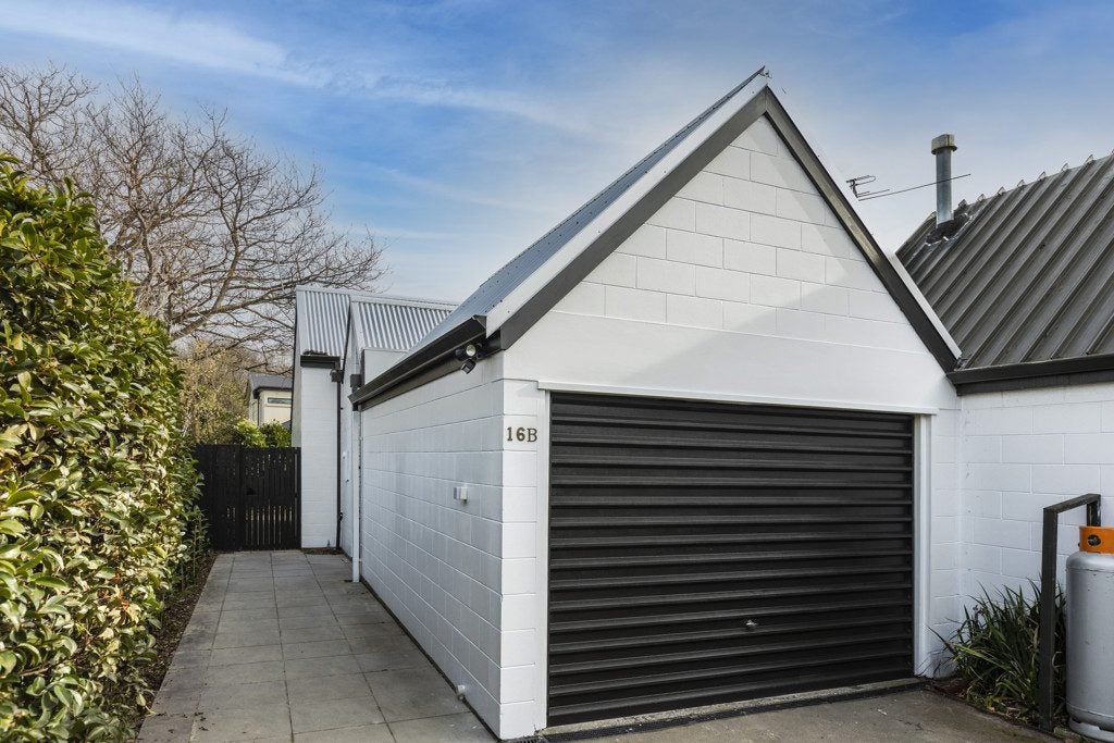16B Makora Street, Fendalton, Christchurch - Carousel 22