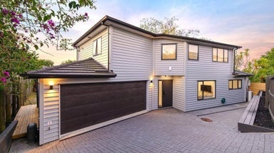 97A Metcalfe Road, Ranui, Auckland - Carousel 1