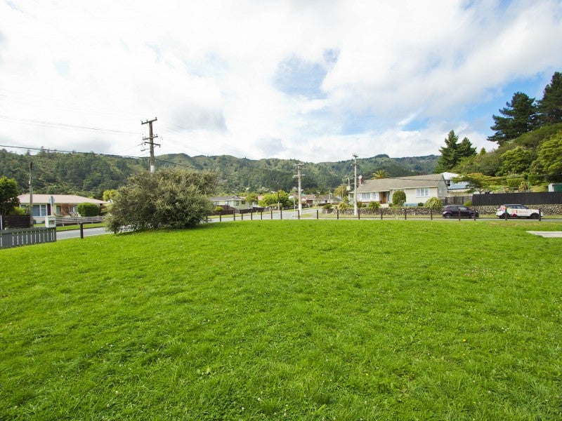 356 George Street, Stokes Valley, Lower Hutt - Carousel 6