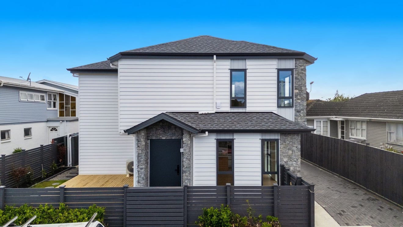 19 Deas Place, Otahuhu, Auckland - Carousel 1