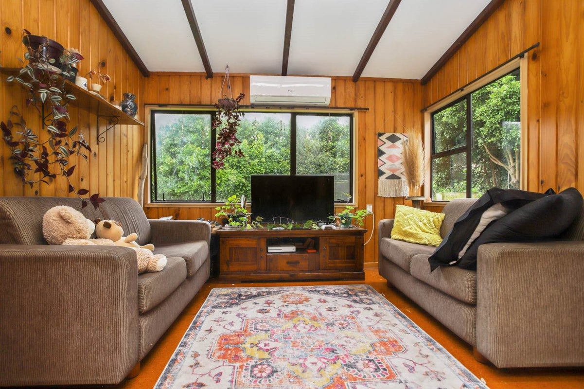 1/4 Crichton Terrace, Hauraki, Auckland - Carousel 1