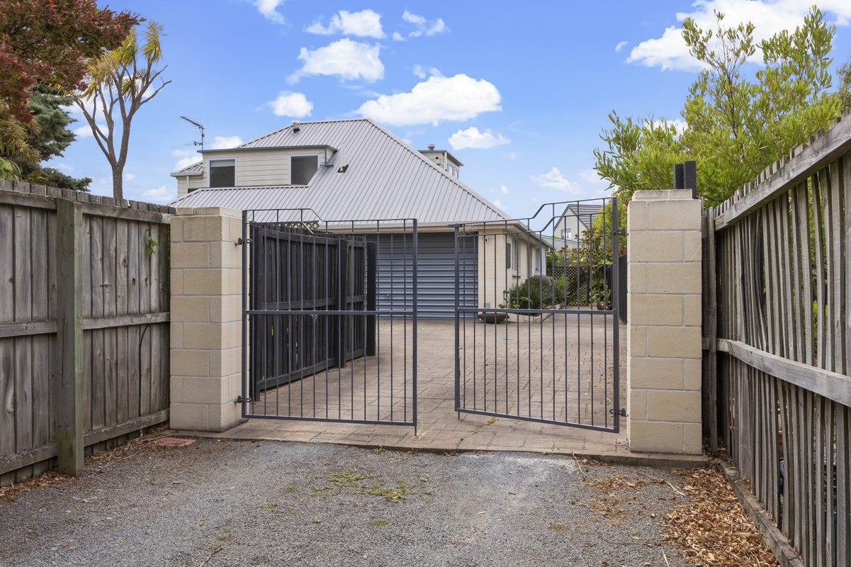 19A Koromiko Street, Saint Martins, Christchurch - Carousel 1