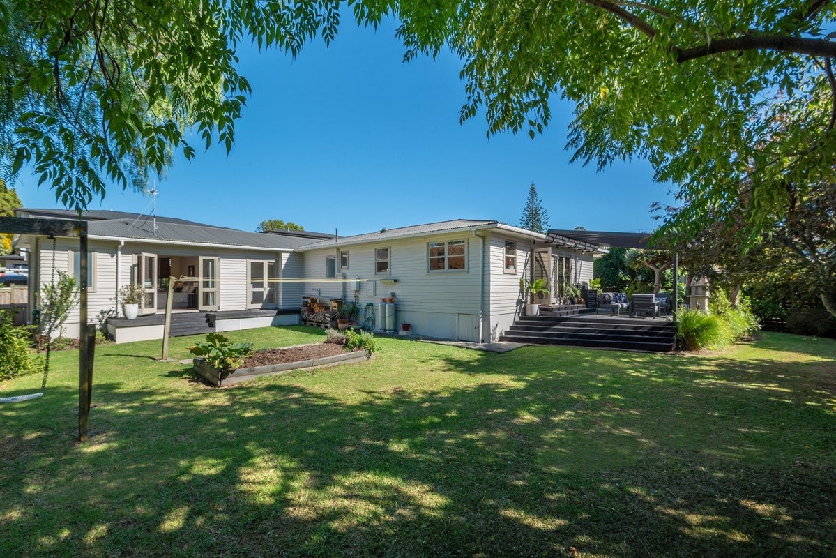 15 Baden Powell Place, Remuera, Auckland - Carousel 1