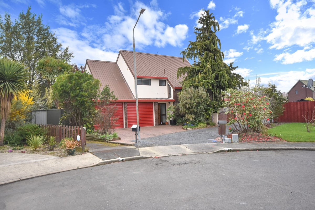 5 Emlen Place, Mosgiel, Mosgiel - Carousel 2