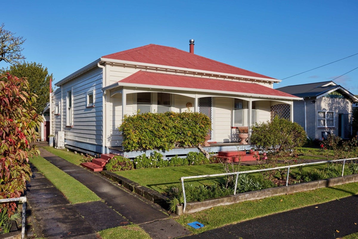 32 Perry Street, Mangapapa, Gisborne - Carousel 2