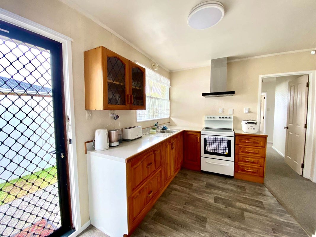 5/2 Birdwood Avenue, Papatoetoe, Auckland - Carousel 2
