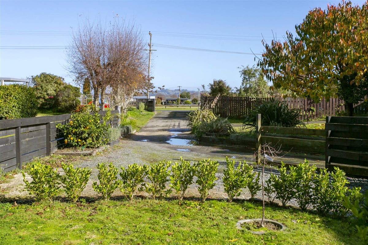 25 Rotokawa Street, Taupo, Taupo - Carousel 2