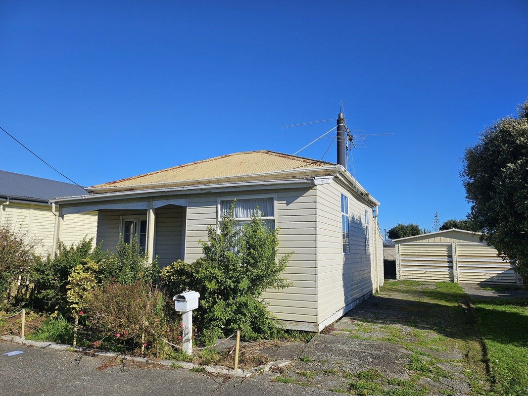 70 Fox Street, Cobden, Greymouth - Carousel 1