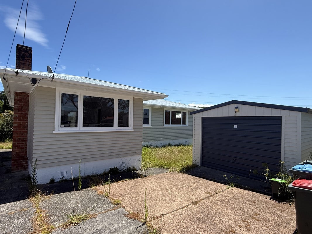 7 Connell Street, Blockhouse Bay, Auckland - Carousel 1