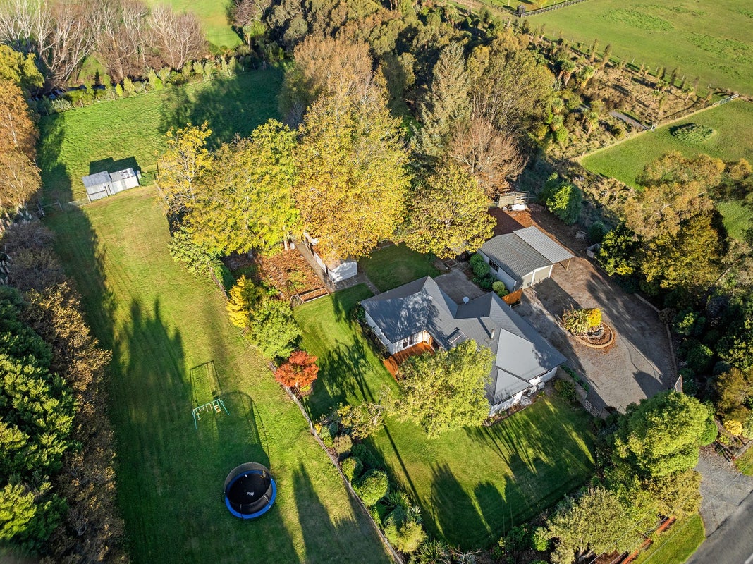132 Guthries Road, Belfast, Christchurch - Carousel 23