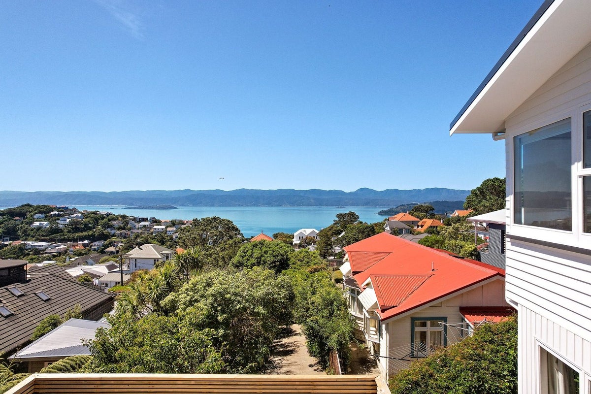 80 Pitt Street, Wadestown, Wellington - Carousel 1