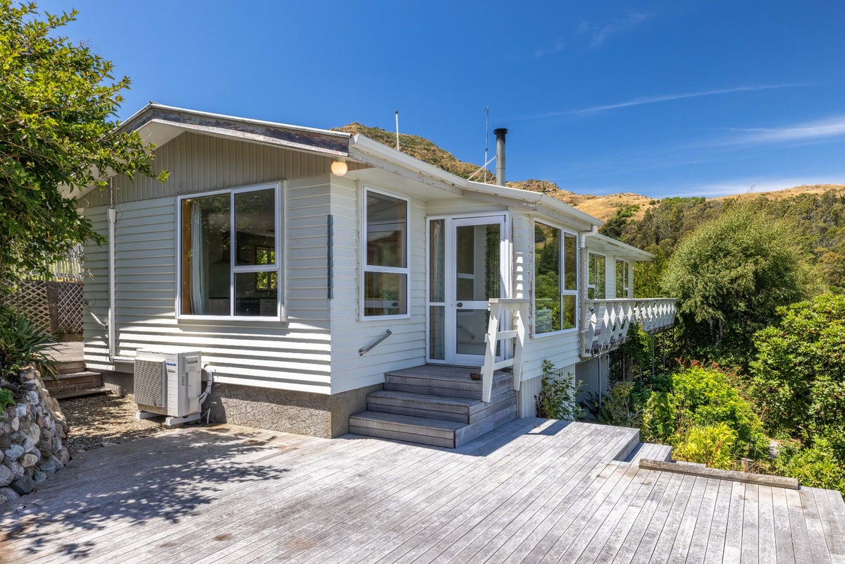 12A Days Road, Lyttelton, Lyttelton - Carousel 2